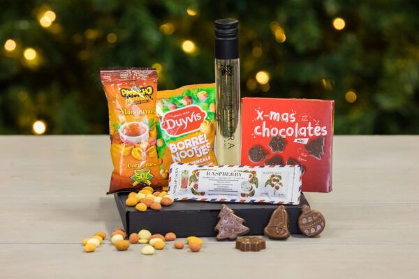 kerstborrelbox-kerst-borrelbox-borrelpakket-boxen-pakketten-online-event-brievenbusdoosje
